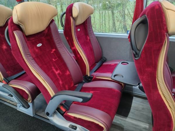 Nouvel autocar de tourisme Van Hool EX16H Intérieur 4